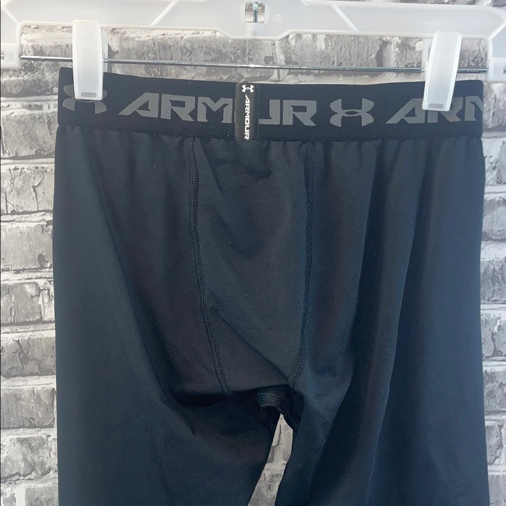 Under Armour black/gray Compression Shorts